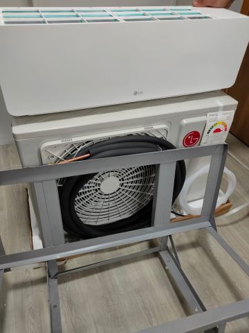 تكييف ال جي هيرو 1.5 حصان بارد ساخن