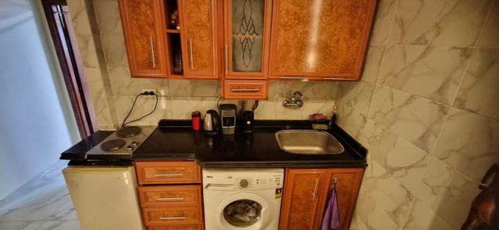 للإيجار استوديو مفروش يري البحر بوضوح 3