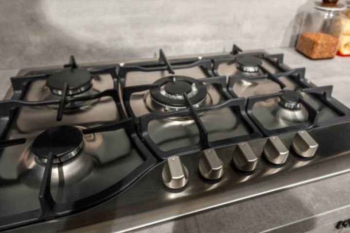 صيانة بوتاجاز اريستون في القاهرة 01128412648 خدمة 24 ساعة