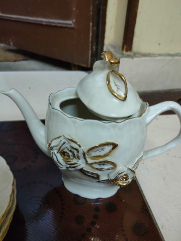 ٣ أطقم صيني للبيع وهدية قيمة وشيك 6
