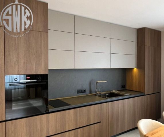  تصميمات مطابخ خشب حديثة SAFETY WOODKITCHEN للمطابخ والدرسينج روم