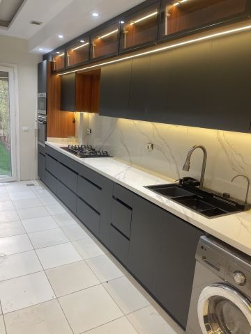 شركة  مطابخ قشرة شروازيهSafety Wood للمطابخ والدريسنج روم