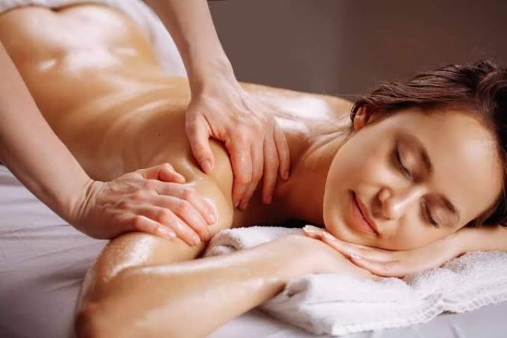 مساج للسيدات خبره سنين انسي هموم الدنيا و مشاكلها و عيشي ساعات من