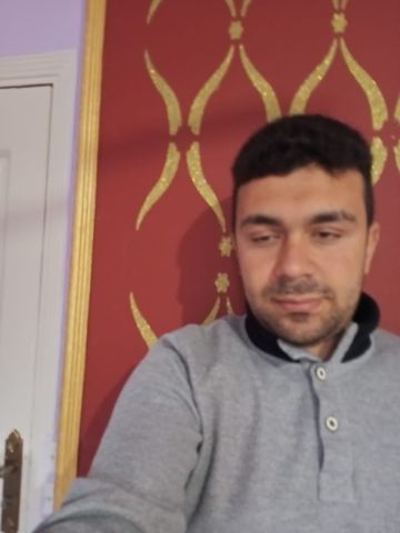 محتاج ل بنت او كابلز يعيش معي في شقتي 