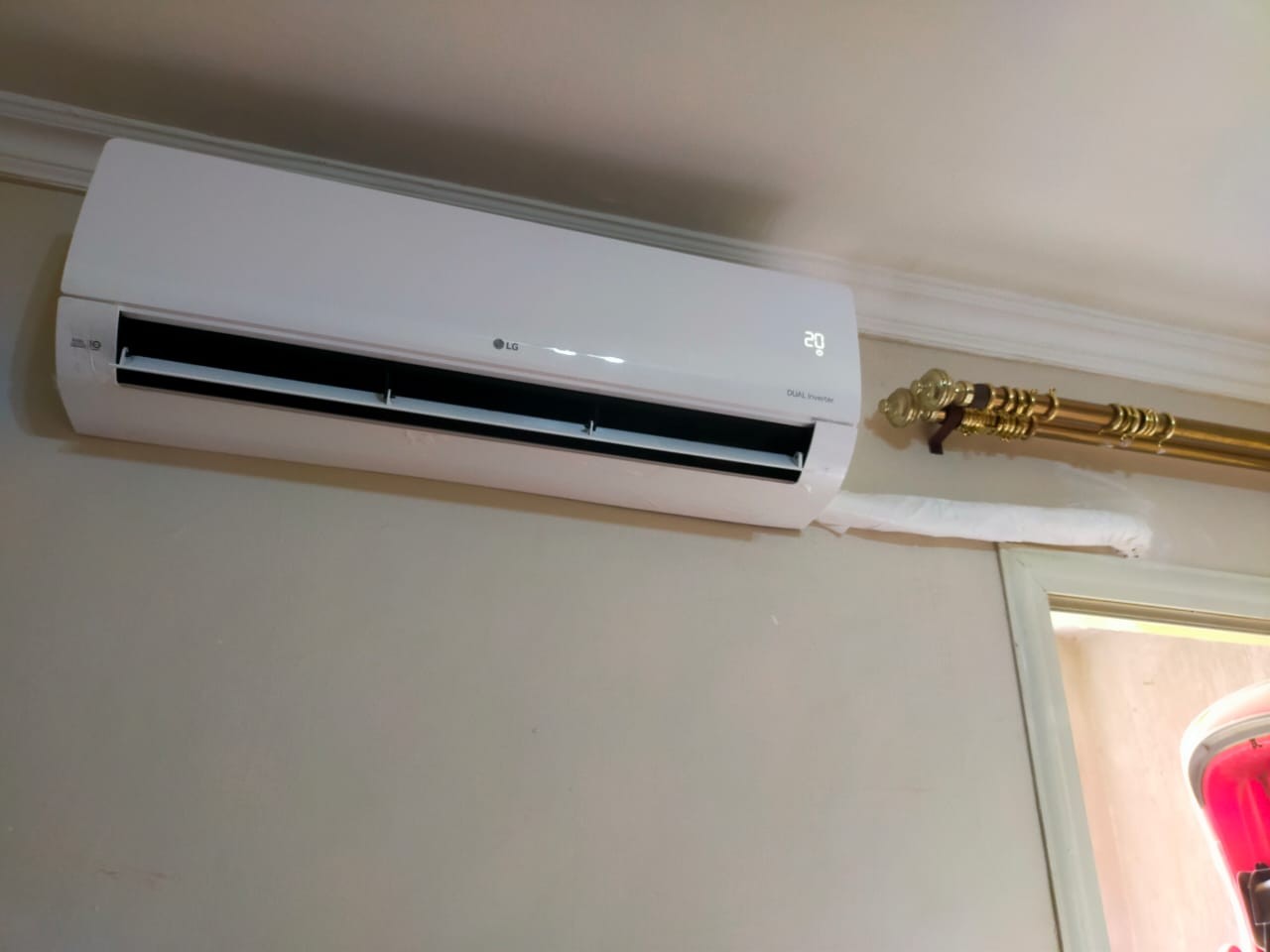 تكييف ال جي هيرو 1.5 حصان بارد ساخن 