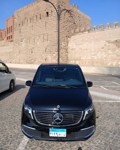 إيجار سياره مرسيدس V300 موديل 2026 من شركة تورست بالسائق 