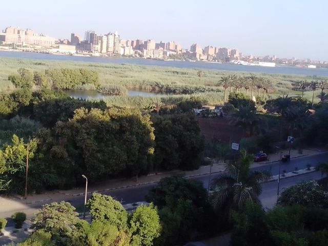 شقة للبيع والايجار كورنيش النيل جانبي حدائق حلوان 2
