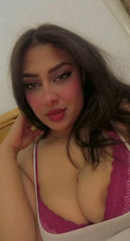 عبير وبنتها للمتعه