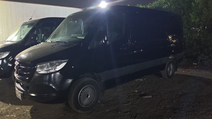 إيجار مرسيدس فيانو VIP بسائق في مصر | أحدث موديل لرجال الأعمال