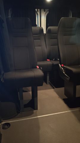 إيجار مرسيدس فيانو VIP بسائق في مصر | أحدث موديل لرجال الأعمال 2