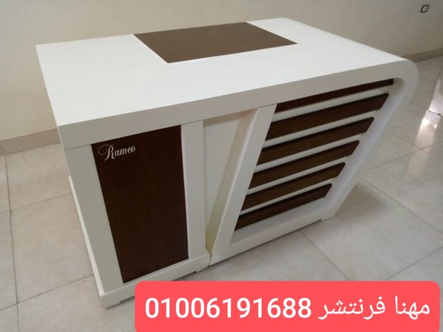 كوانتر إستقبال تصميم هرم أبيض طبيعى مودرن  2