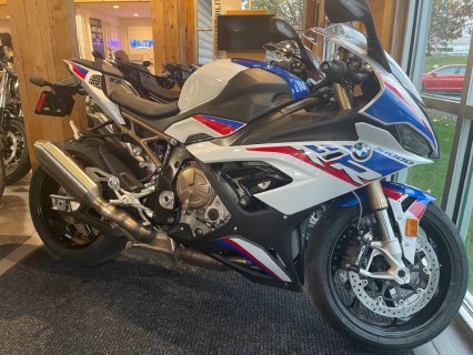 BMW S 1000RR whatsapp: +17163935355 1