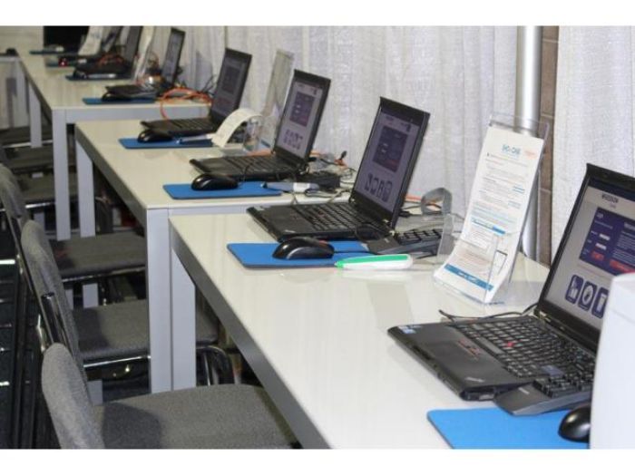 معمل كمبيوتر للايجار بمدينه نصر Computer Lab Rent 1