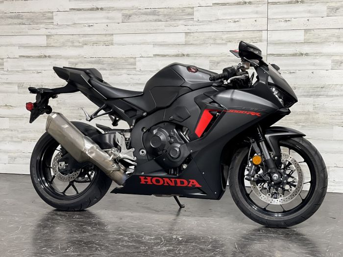 2017 Honda CBR1000RR available for sale 3