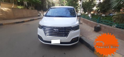 استئجار ميني باص هيونداي H1 7 ركاب في مصر: رحلات مريحة وممتعة 01014555692 1