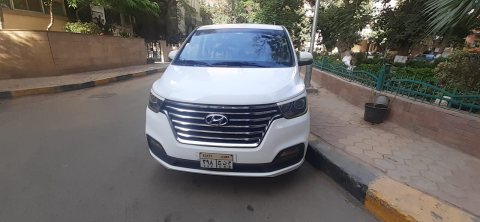 ايجار سيارة هيونداي اتش وان سيارة عائلية مع السائق 01099552706