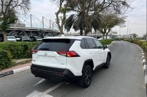 2021 Toyota RAV4 4WD XLE gulf model  4