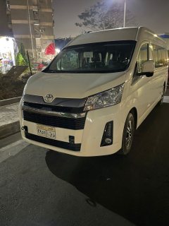 ايجار عربيه بالسائق 01016549043