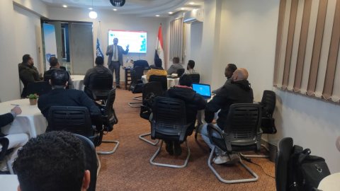 قاعات اجتماعات و تدريب للايجار -01111270647 