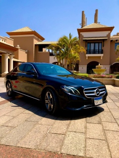 مرسيدس E-Class للإيجار الفاخر للمناسبات الخاصة