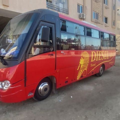 ميتسوبيشي 33 راكب للايجار الي الفيوم 01016549043