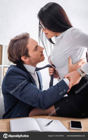 مطلوب سكرتيرة لرجل اعمال اردني على وجه السرعة