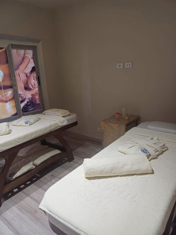 حاسس بتعب؟ محتاج تفصل من دوشة الشغل والمسؤوليات؟  2