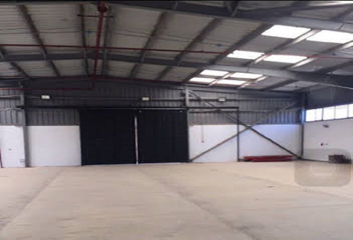 مصنع للبيع بالسادات مساحة 1000 متر  نشاط هندسى 01158750003