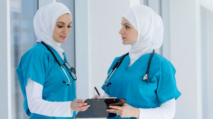 مطلوب للعمل ممرضة 