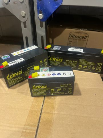بطاريات لونج الاصليه باحسن سعر 01000493082