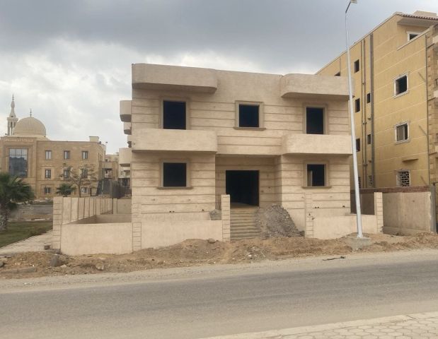 ????فرصة استثمارية وسكنية حقيقية لعشاق الخصوصية والموقع الراقي 2