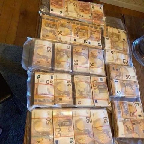 MAKE MONEY AT YOUR COMFORT..... WAHTSAPP: +18312102318  2
