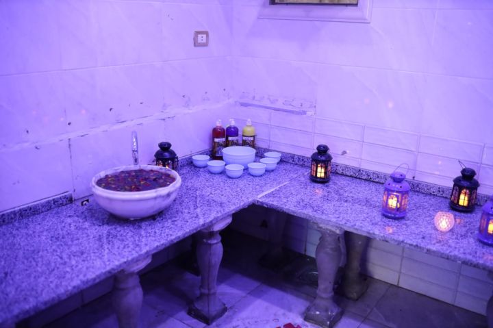 مساج 01029454060 مساج وحمام مفربى وتنظيف بشره 