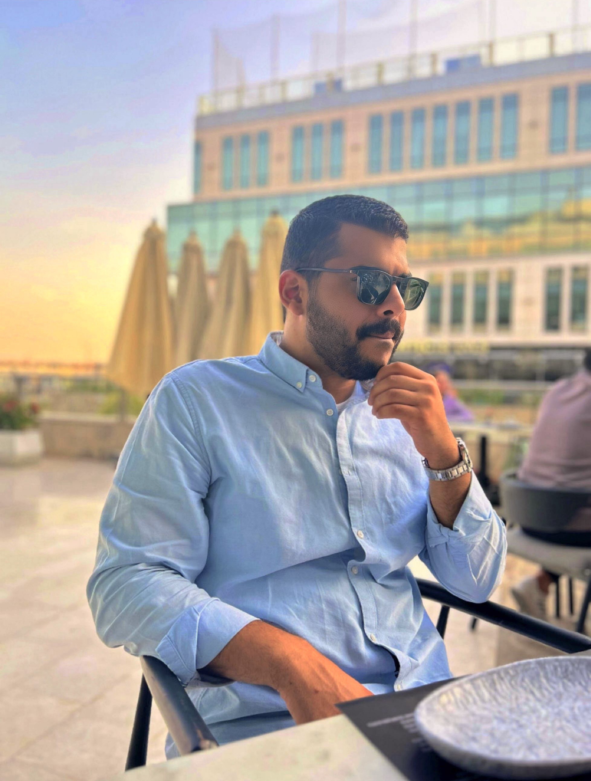 ابحث عن تعارف