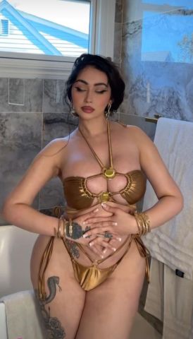 هدلعك ونسيك اسمك تعالي مستنياك علي نار يروحي مواااااه  4